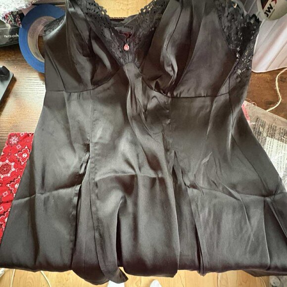 Black Slip - Picture 8 of 8